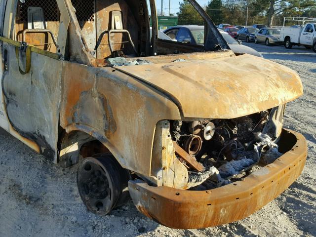 1GCGG25VX41224435 - 2004 CHEVROLET EXPRESS G2 BURN photo 9