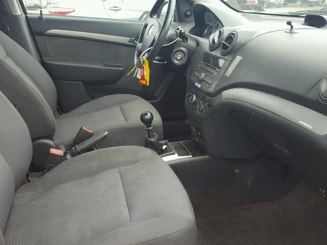 KL1TD56E39B397360 - 2009 CHEVROLET AVEO LS RED photo 5