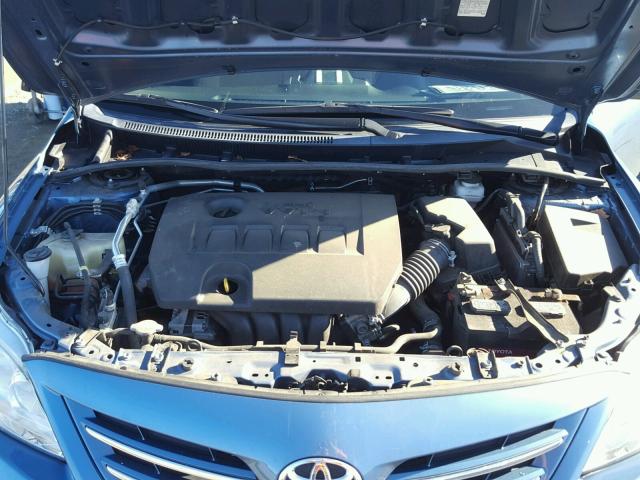 5YFBU4EE9DP217695 - 2013 TOYOTA COROLLA BA BLUE photo 7