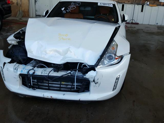 JN1AZ4EH4DM881285 - 2013 NISSAN 370Z BASE WHITE photo 9