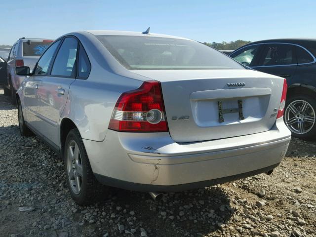 YV1MH682252072634 - 2005 VOLVO S40 T5 SILVER photo 3