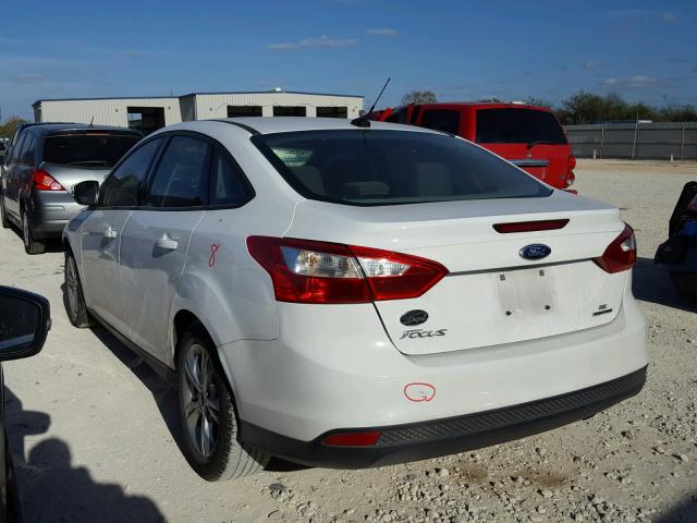 1FADP3F27EL263833 - 2014 FORD FOCUS SE WHITE photo 3