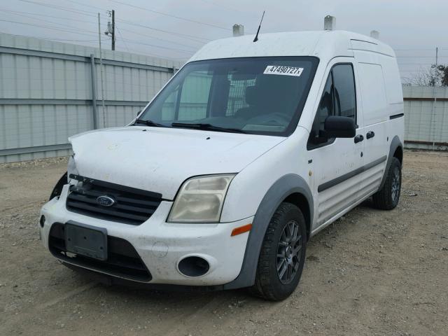 NM0LS7BN8AT038646 - 2010 FORD TRANSIT CO WHITE photo 2