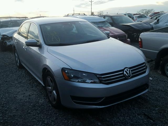 1VWAT7A38EC036910 - 2014 VOLKSWAGEN PASSAT S Արծաթագույն լուսանկար 1