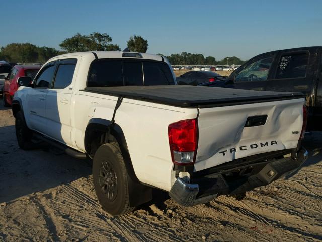 5TFBZ5DN1HX002084 - 2017 TOYOTA TACOMA DOU WHITE photo 3