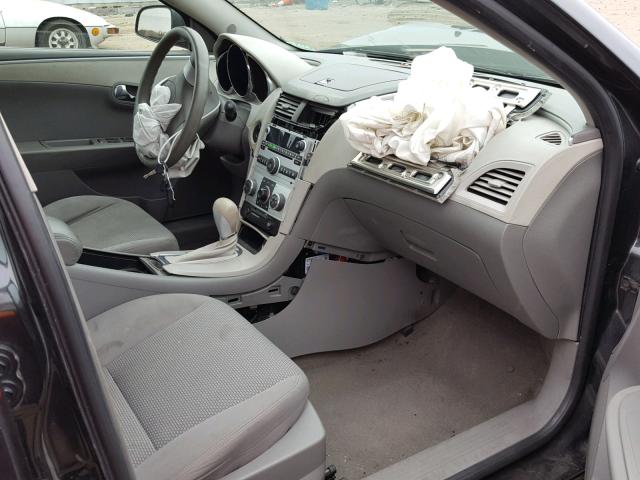 1G1ZA5E01A4102243 - 2010 CHEVROLET MALIBU LS BLACK photo 5