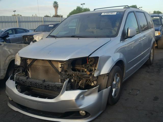 2D4RN5DG6BR725742 - 2011 DODGE GRAND CARA SILVER photo 2