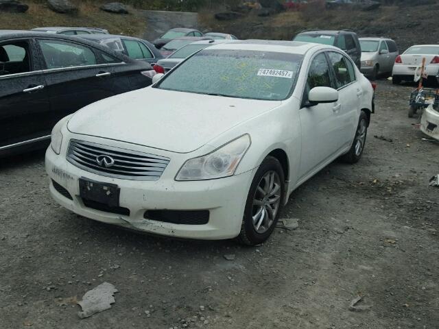 JNKBV61F87M820201 - 2007 INFINITI G35 WHITE photo 2