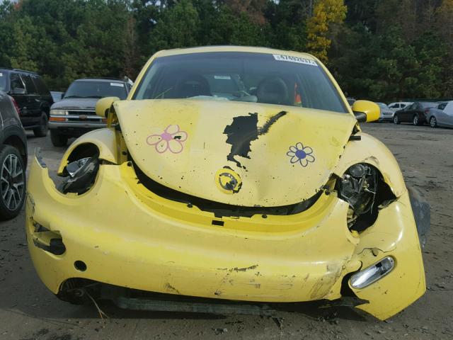 3VWCC21C11M407586 - 2001 VOLKSWAGEN NEW BEETLE 黄色 照片 9
