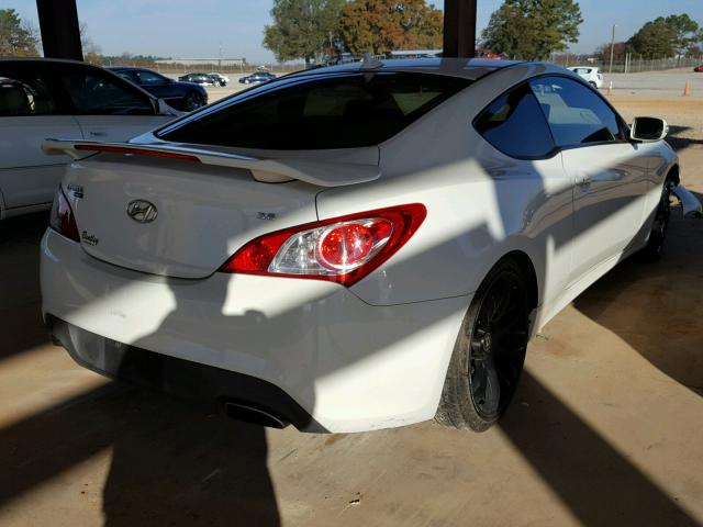 KMHHU6KHXCU071275 - 2012 HYUNDAI GENESIS CO WHITE photo 4