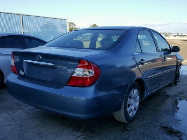 JTDBE32K120070491 - 2002 TOYOTA CAMRY LE BLUE photo 4