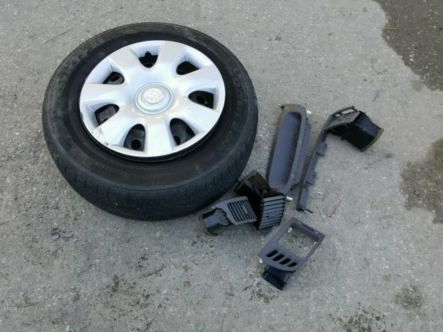 JTDBE32K120070491 - 2002 TOYOTA CAMRY LE 蓝色 照片 9