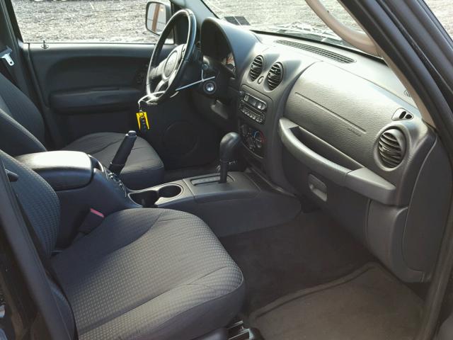 1J4GL48K84W195491 - 2004 JEEP LIBERTY SP BLACK photo 5