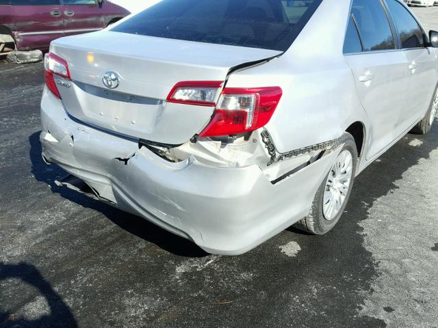 4T1BF1FK5CU075694 - 2012 TOYOTA CAMRY BASE SILVER photo 9