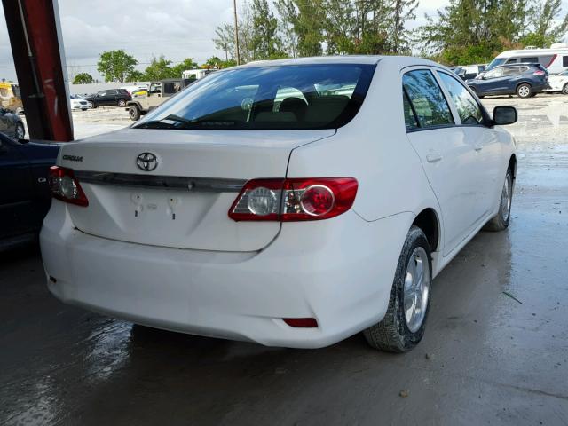 2T1BU4EE4DC967618 - 2013 TOYOTA COROLLA BA WHITE photo 4