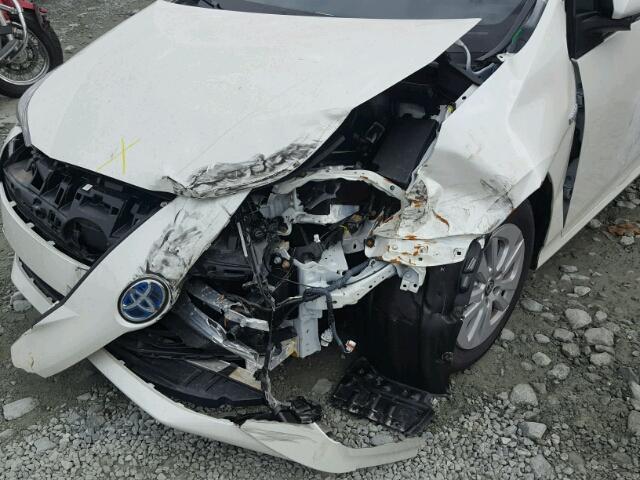 JTDKBRFU2H3551560 - 2017 TOYOTA PRIUS WHITE photo 10