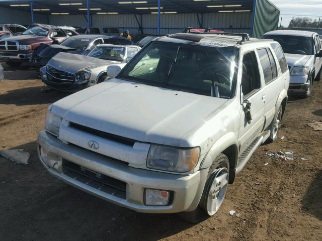 JNRDR09Y82W258623 - 2002 INFINITI QX4 WHITE photo 2