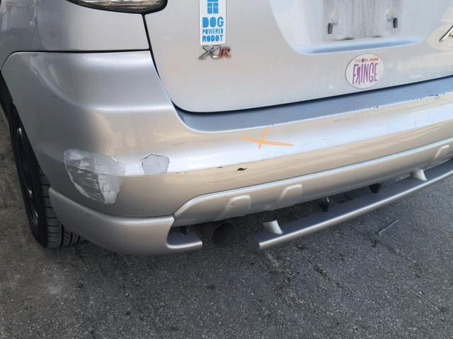 2T1KR32E05C338892 - 2005 TOYOTA MATRIX 银色 照片 9