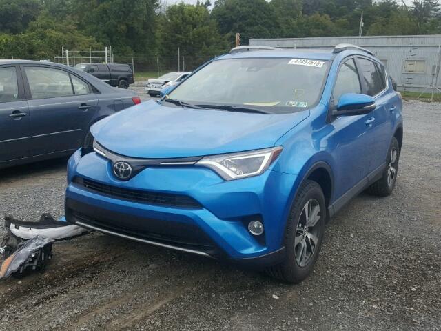 2T3RFREV5JW747962 - 2018 TOYOTA RAV4 ADVEN BLUE photo 2