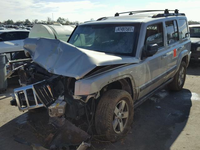 1J8HG48K37C533232 - 2007 JEEP COMMANDER SILVER photo 2