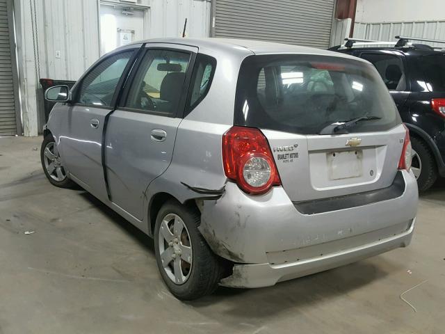 KL1TD66E19B385830 - 2009 CHEVROLET AVEO LS SILVER photo 3