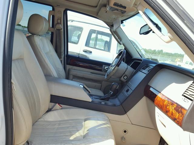 5LMFU28R13LJ36307 - 2003 LINCOLN NAVIGATOR 白色 照片 5