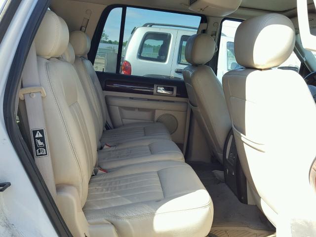5LMFU28R13LJ36307 - 2003 LINCOLN NAVIGATOR 白色 照片 6