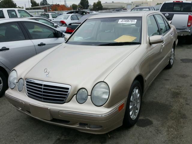 WDBJF65J51B180734 - 2001 MERCEDES-BENZ E 320 GOLD photo 2