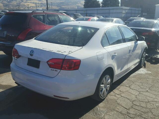 3VWDP7AJ3DM416542 - 2013 VOLKSWAGEN JETTA SE 白色 照片 4