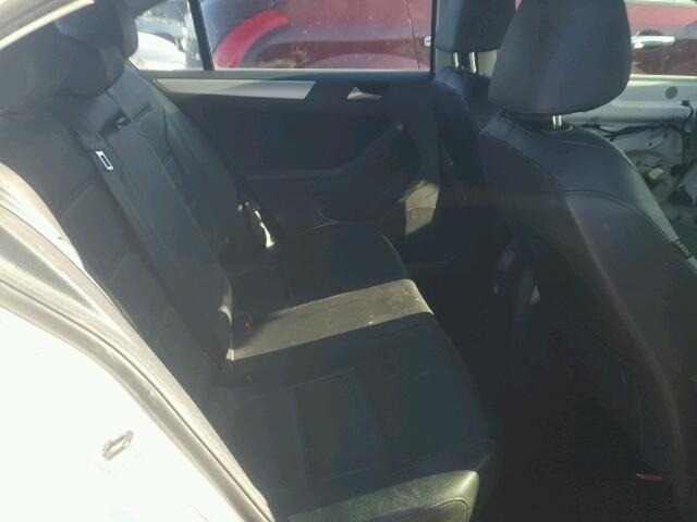 3VWDP7AJ3DM416542 - 2013 VOLKSWAGEN JETTA SE 白色 照片 6