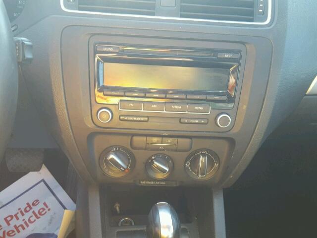 3VWDP7AJ3DM416542 - 2013 VOLKSWAGEN JETTA SE 白色 照片 9