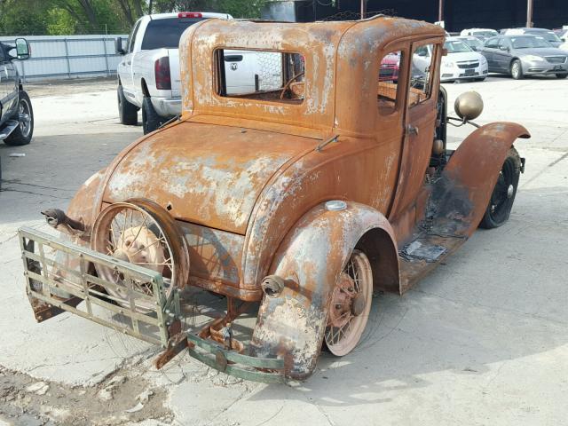 A2998069 - 1930 FORD COUPE BROWN photo 4