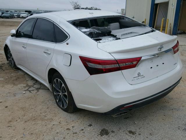 4T1BK1EB7JU279598 - 2018 TOYOTA AVALON XLE WHITE photo 3