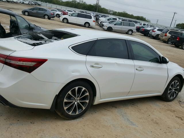 4T1BK1EB7JU279598 - 2018 TOYOTA AVALON XLE WHITE photo 9