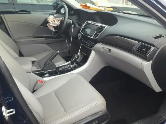 1HGCR2F82GA062498 - 2016 HONDA ACCORD EXL BLUE photo 5