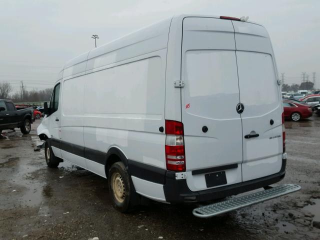 WD3PE8DD8GP249282 - 2016 MERCEDES-BENZ SPRINTER 2 WHITE photo 3