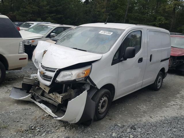 3N63M0YN2FK703213 - 2015 CHEVROLET CITY EXPRE WHITE photo 2