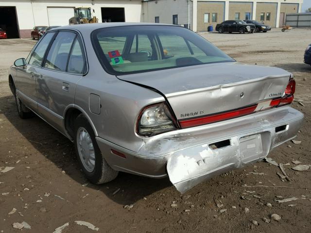 1G3HN52K3V4869689 - 1997 OLDSMOBILE 88 BASE SILVER photo 3