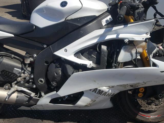 JYARJ16Y6FA009422 - 2015 YAMAHA YZFR6 C WHITE photo 7