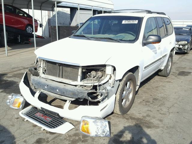 1GKDS13S522427832 - 2002 GMC ENVOY WHITE photo 2