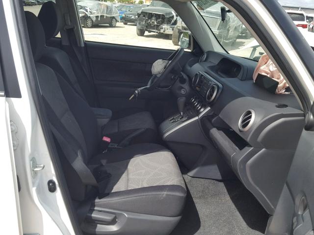 JTLZE4FE6DJ031440 - 2013 TOYOTA SCION XB Ақ фото 5