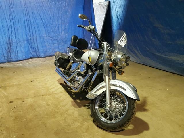 1HFSC39061A300485 - 2001 HONDA VT1100 C3 SILVER photo 1