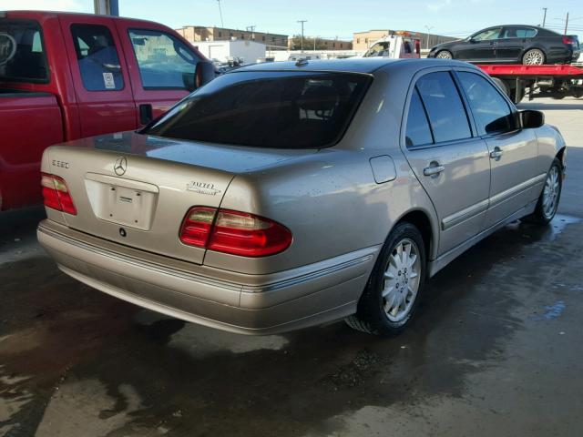 WDBJF65J7YA981438 - 2000 MERCEDES-BENZ E 320 GRAY photo 4