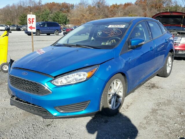 1FADP3FE2FL237992 - 2015 FORD FOCUS SE BLUE photo 2