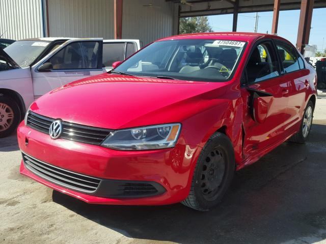 3VWDX7AJ4CM469653 - 2012 VOLKSWAGEN JETTA SE 红色 照片 2
