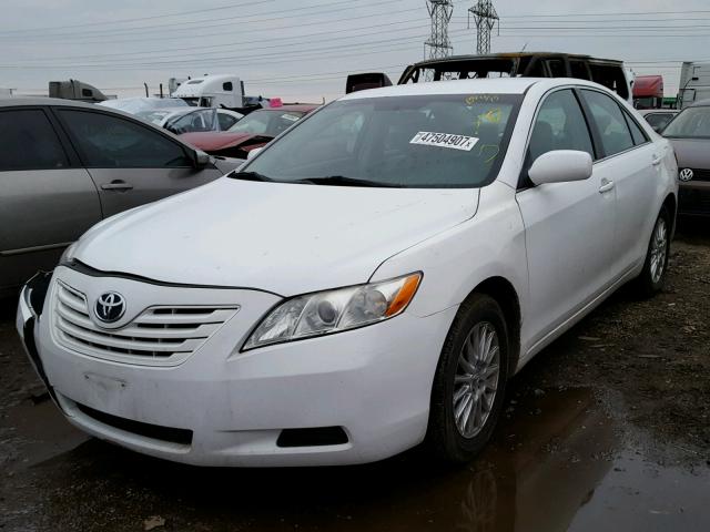 4T4BE46K57R010831 - 2007 TOYOTA CAMRY NEW WHITE photo 2