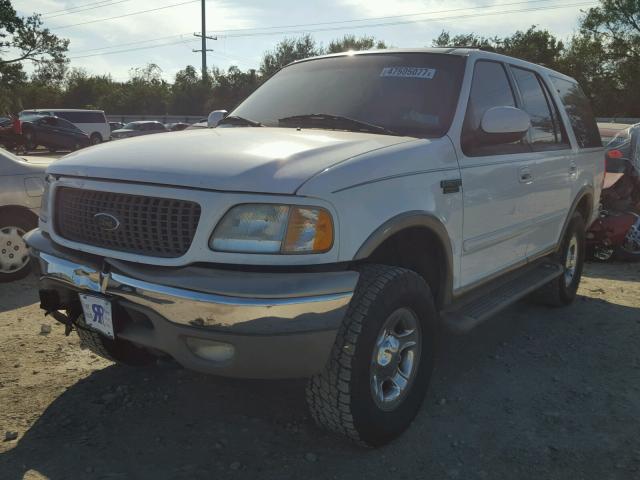 1FMPU18LX2LA65748 - 2002 FORD EXPEDITION WHITE photo 2