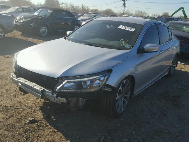 1HGCR2F51FA139544 - 2015 HONDA ACCORD SPO SILVER photo 2