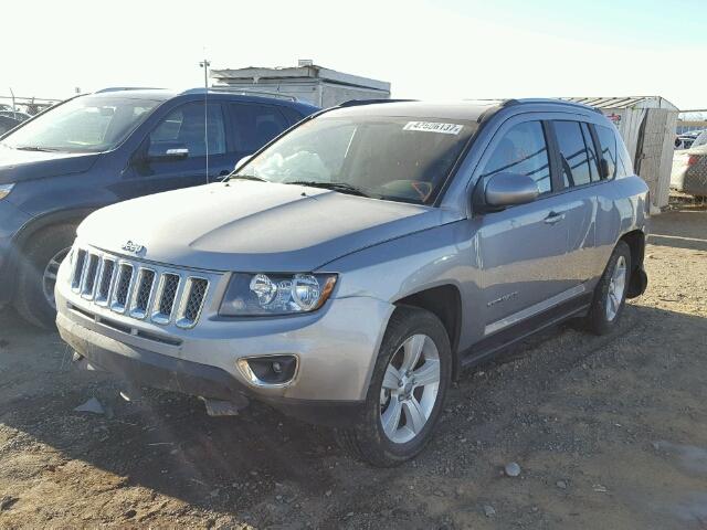 1C4NJDAB7HD197330 - 2017 JEEP COMPASS SP SILVER photo 2