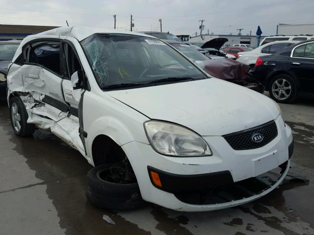 KNADE163X76197421 - 2007 KIA RIO 5 SX WHITE photo 1